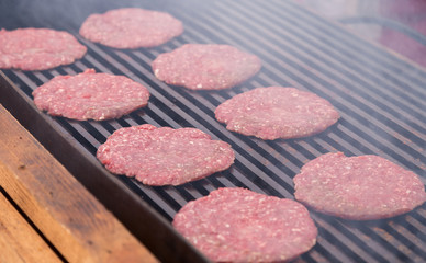 Cook grilled meat