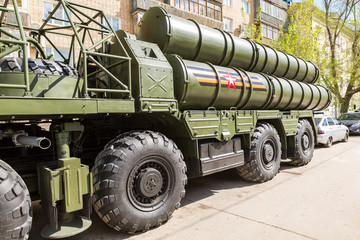 Obraz premium Russian anti-aircraft missile system (SAM) S-300 parked up on the city street