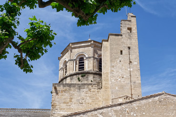Fototapeta na wymiar Église Notre-Dame-et-Saint-Véran
