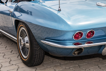 Obraz na płótnie Canvas Rear detail of US vintage car