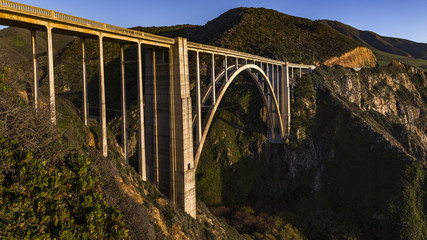 A nice shot of the front of the bridge