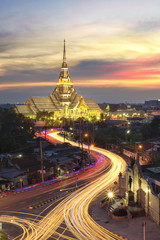 Obraz premium The beautiful sunset landscape of Wat So thorn Temple travel destination of buddhism religion at Cha choeng sao province, Thailand