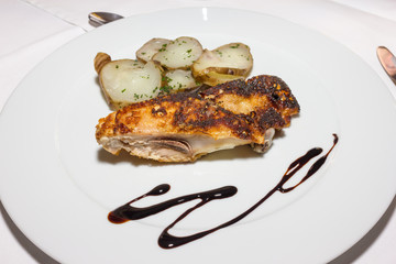 Roast chicken with potatoes