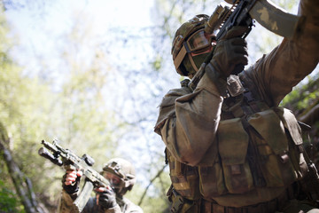 Group of intelligence on war