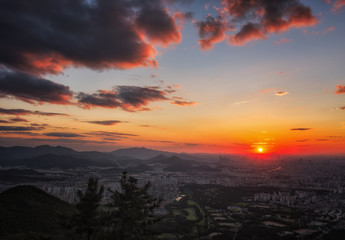 Fototapeta na wymiar landscape of Seoul city skyline at night in Korea.