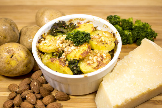 Kartoffel-Brokkoli-gratin