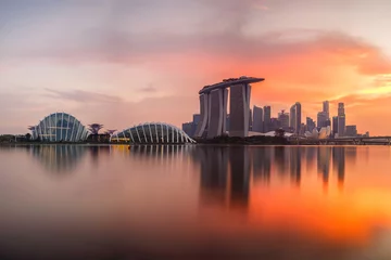 Gordijnen Singapore skyline at sunset time in Singapore city © Southtownboy Studio