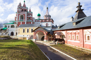 Fototapeta na wymiar The architectural ensemble of the Savvino-Storozhevsky monastery in Zvenigorod