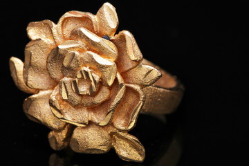 gold rose ring
