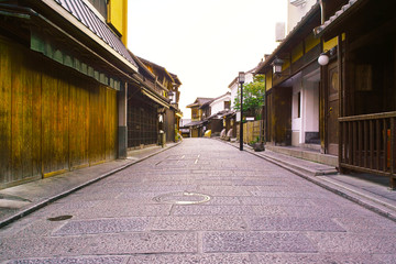 京都　八坂通の町並み