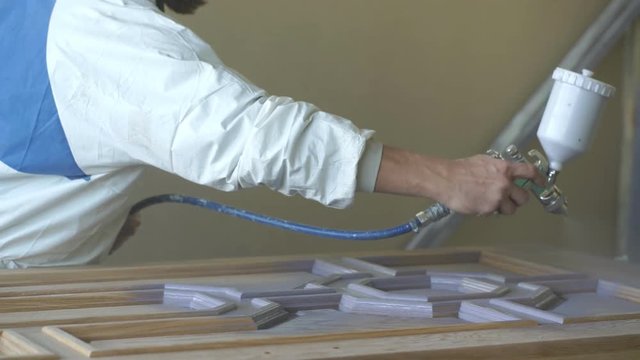 painting doors,paint spray