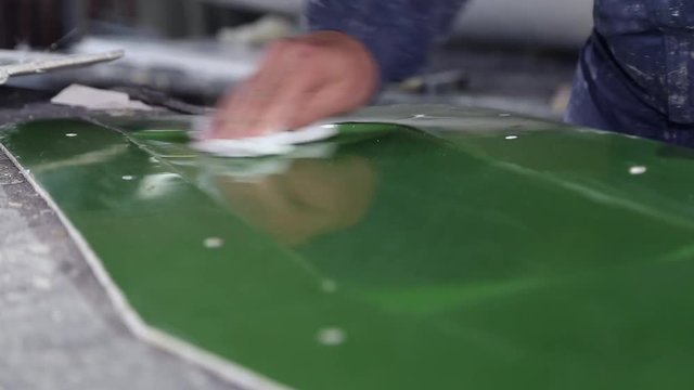 Construction of plastic boats, master plaster mastic form for casting plastic parts