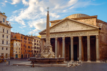 Fototapeta na wymiar View of Pantheon basilica in centre of Rome