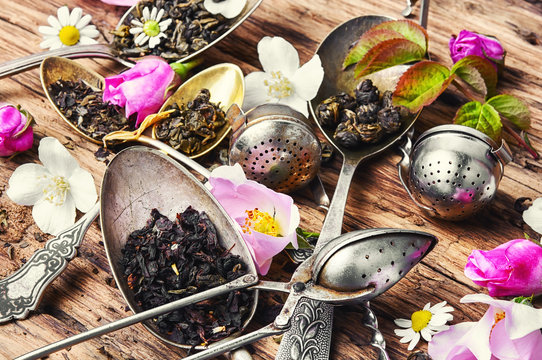 Tea spoon and herbal tea