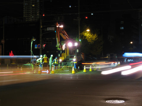 夜の道路工事