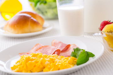 朝食のイメージ