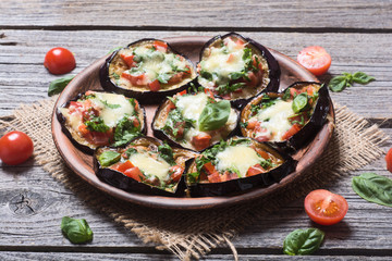Mini pizza with eggplant