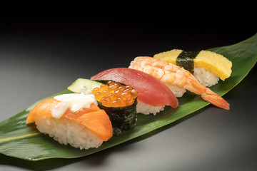 寿司、黒バック