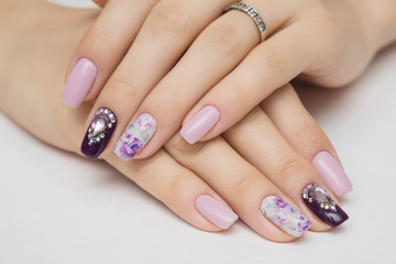 nails