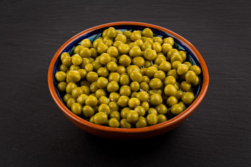 Marinated green peas