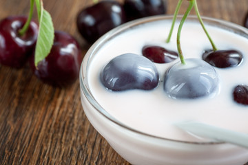 Yogurt with cherries