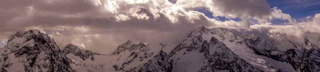 Panorama of the snow-capped mountains. the majestic mountains
