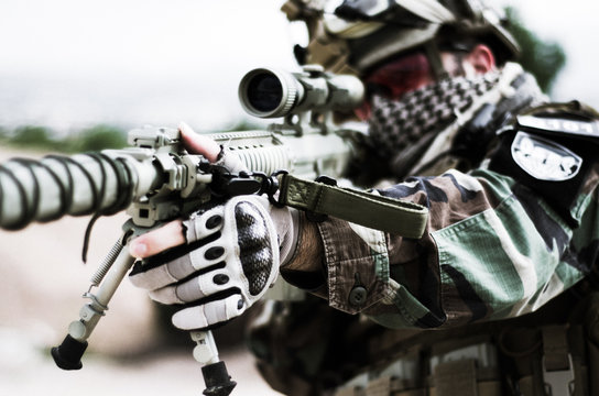 Sniper aim target special force