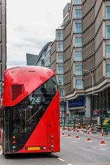 Keuken spatwand met foto View of a London street with a typical red bus of two floors © Óscar