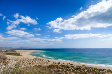 Fototapeta na wymiar Kite - Surferparadies, Playa De Sotavento auf Fuerteventura 