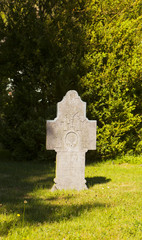 Fototapeta premium stèle croix de tombe ancienne