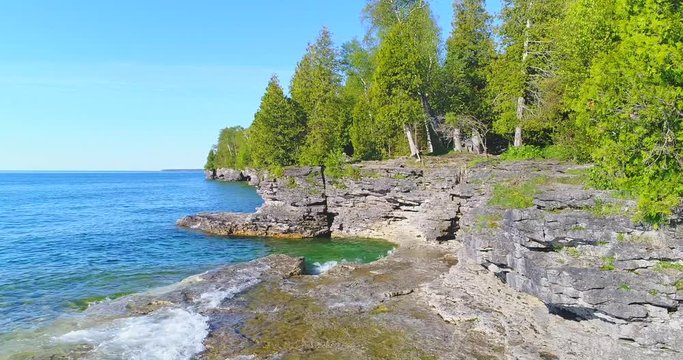Lake Michigan&rsquo;s scenic rocky shores, Cave Point in Door County, Wisconsin.
