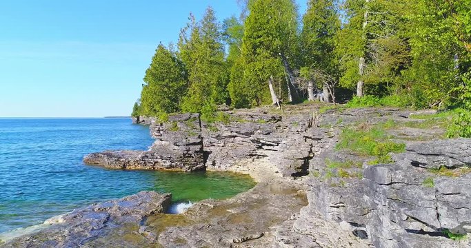 Lake Michigan&rsquo;s scenic rocky shores, Cave Point in Door County, Wisconsin.
