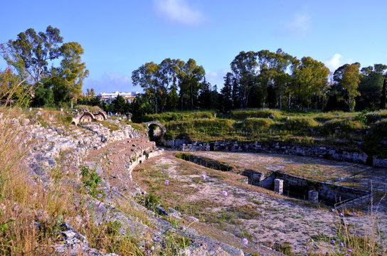 Volcano Neapolis 「Neapolis」の画像 - 1,315 件の Stock 写真、ベクターおよびビデオ | Adobe Stock