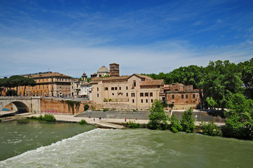 Roma, l'isola Tiberina da Trastevere