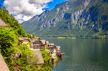 Obraz premium Fantastic view on Hallstatt village and alpine lake, Austrian Alps, Salzkammergut, Austria, Europe