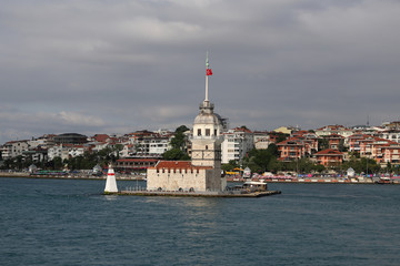 Fototapeta premium Maidens Tower in Bosphorus Strait, Istanbul
