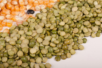  grãos feijão milho e ervilha