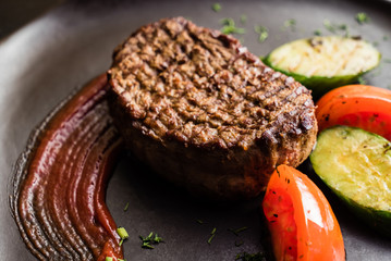 steak with grilled vegetables