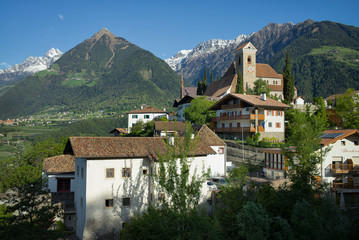 Blick auf Schenna in Südtirol