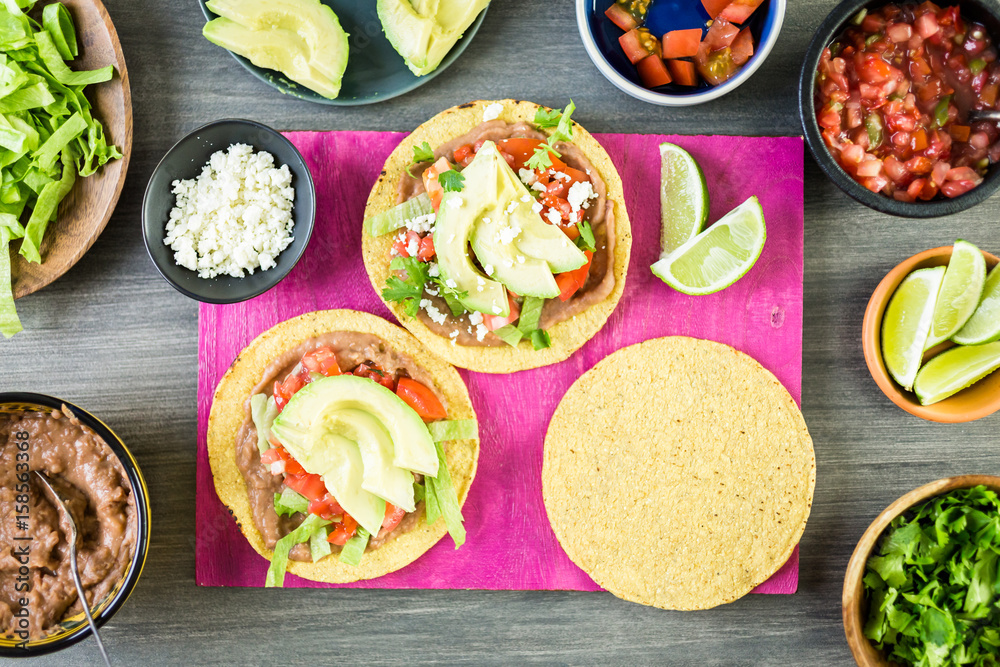 Wall mural Mexican Tostada