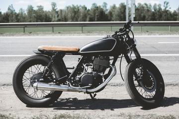 Obraz premium Czarny caferacer motocyklowy custom