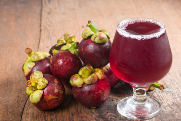Mangosteen and juice Fresh from the Garden 
