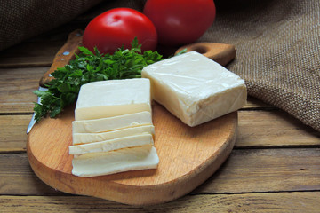 Cottage cheese, greens and tomato