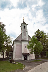 Fototapeta na wymiar Kirche Kapelle am Schloß Prielau