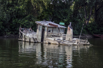 A stranded ship wreck