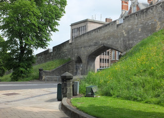 Fototapeta na wymiar medieval city walls of york in yorkshire uk