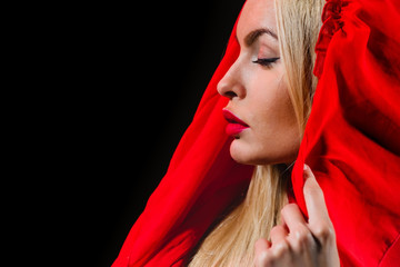fashion model, woman with red lips, blonde hair in dress