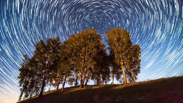 Moving timelapse of the star trails