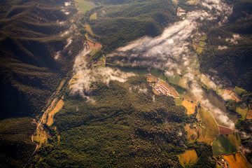 Vista aerea con nubes