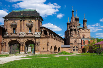 Fototapeta premium Krutitsy Patriarchal Metochion, Moscow, Russia